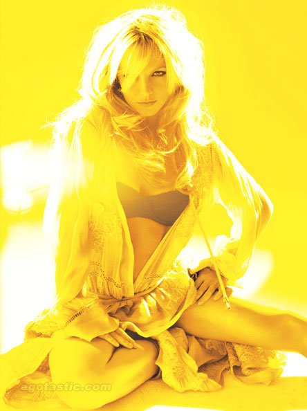 Britney Spears gets all popart rather than poptart for V Magazine shoot 