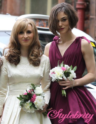 Bride Kerry Nixon poses with bridesmaid Keira Knightley right before her