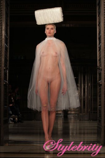 Photos of naked fashion shows - XXX photo