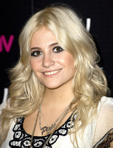 Pixie Lott Signs Copies Of New pixie lott spots. Pixie Lott Signs Copies Of New