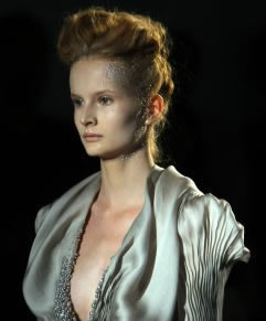 Yiqing Yin Fall-Winter 2011-2012 Haute Couture Paris – Pictures (Editor Notes Nudity)