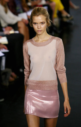 Richard Nicoll S/S ’12 Catwalk Show – London Fashion Week