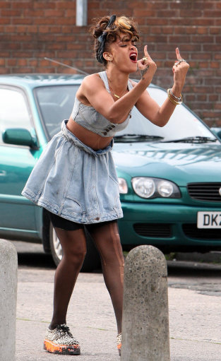 Rihanna Is A Rude Girl As She Films Her Pop Video In Belfast