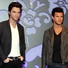 Twilights Robert Pattinson and Taylor Lautner Wax Works at Madame Tussauds