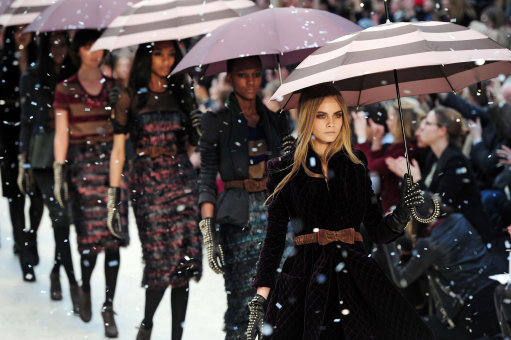 Burberry Catwalk – London Fashion Week