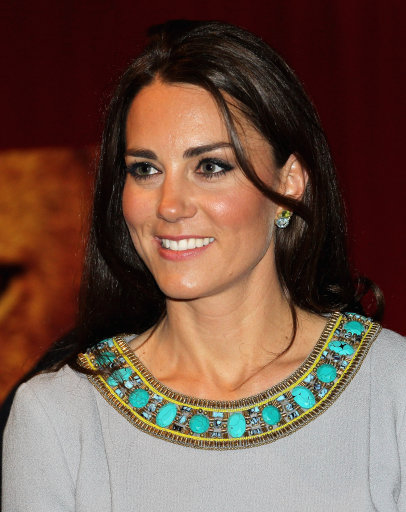 Duchess of Cambridge Steps Out In Matthew Williamson At African Cats Premiere