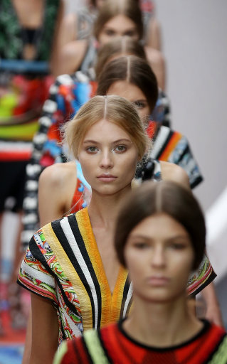 Peter Pilotto Catwalk s/s 13  – London Fashion Week