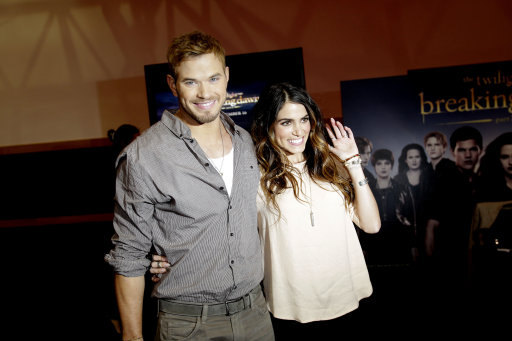 Nikki Reed and Kallan Lutz Meet Fans At Twilight Saga Event – Dublin