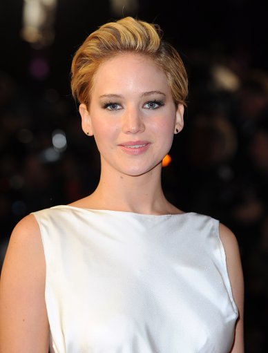 Jennifer Lawrence Attends The Hunger Games : Catching Fire Premiere – London