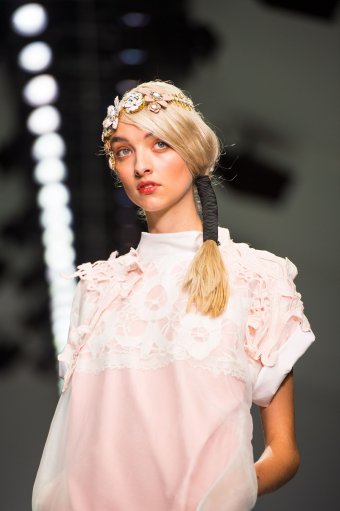 LONDON FASHION WEEK – Bora Aksu S/S 2015 Show