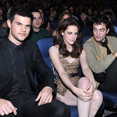January 6th, 2011. Roert Pattinson, Kristen Stewart and Taylor Lautner pick 