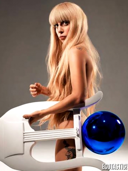 Lady Gaga Covered Nekkid for Jeff Koons Photoshoot